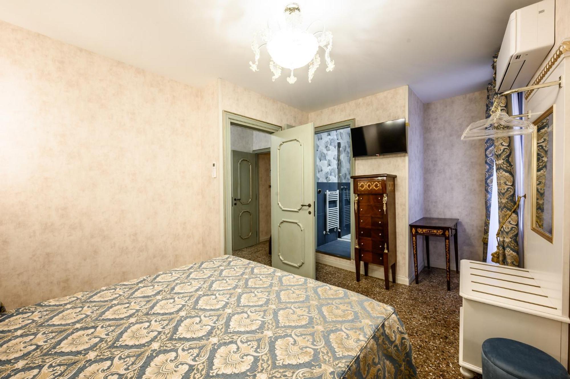 Ca Rialto 4122 - Luxury Terrace Apartment Veneţia Exterior foto
