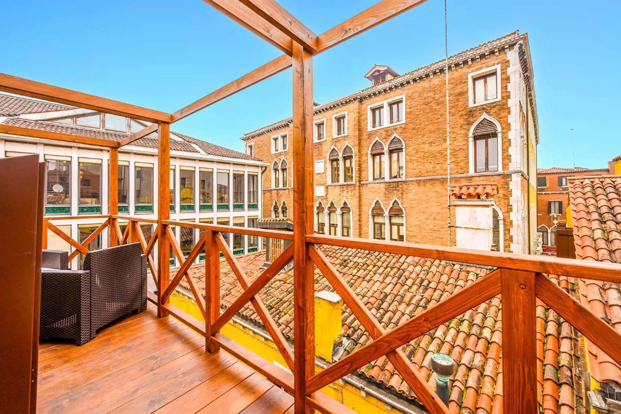 Ca Rialto 4122 - Luxury Terrace Apartment Veneţia Exterior foto